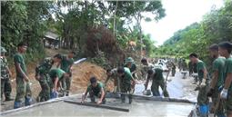 Thắm tình quân dân, nông thôn khởi sắc